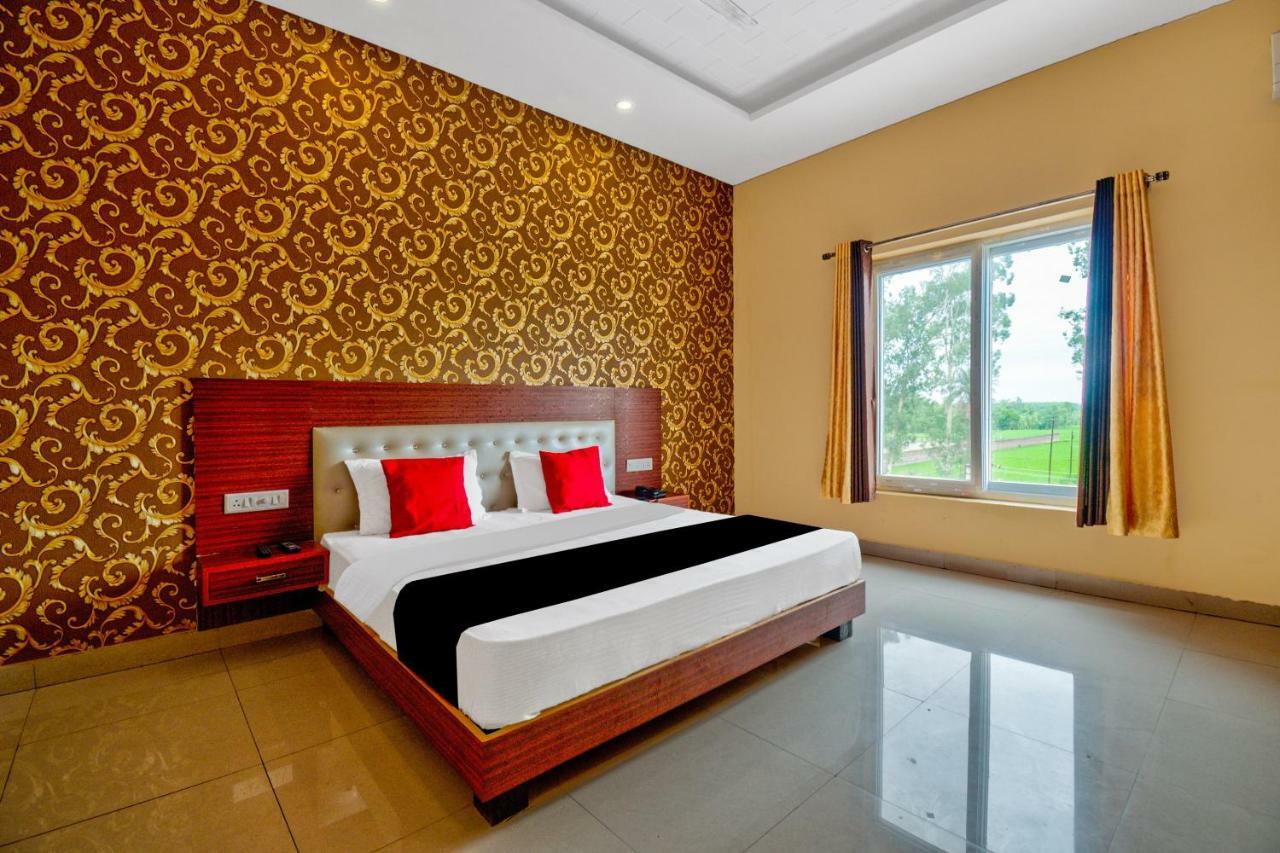 Capital O 40833 Maharaja Hotel & Restaurant Kashipur Екстер'єр фото