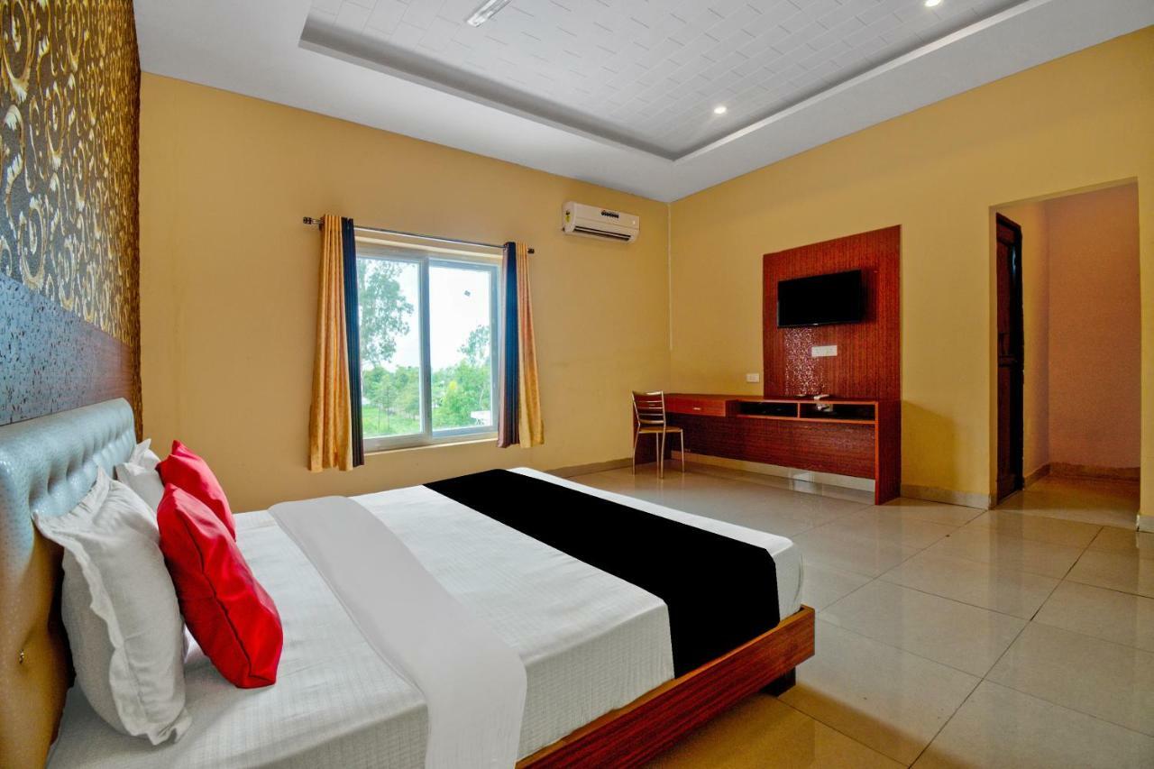 Capital O 40833 Maharaja Hotel & Restaurant Kashipur Екстер'єр фото