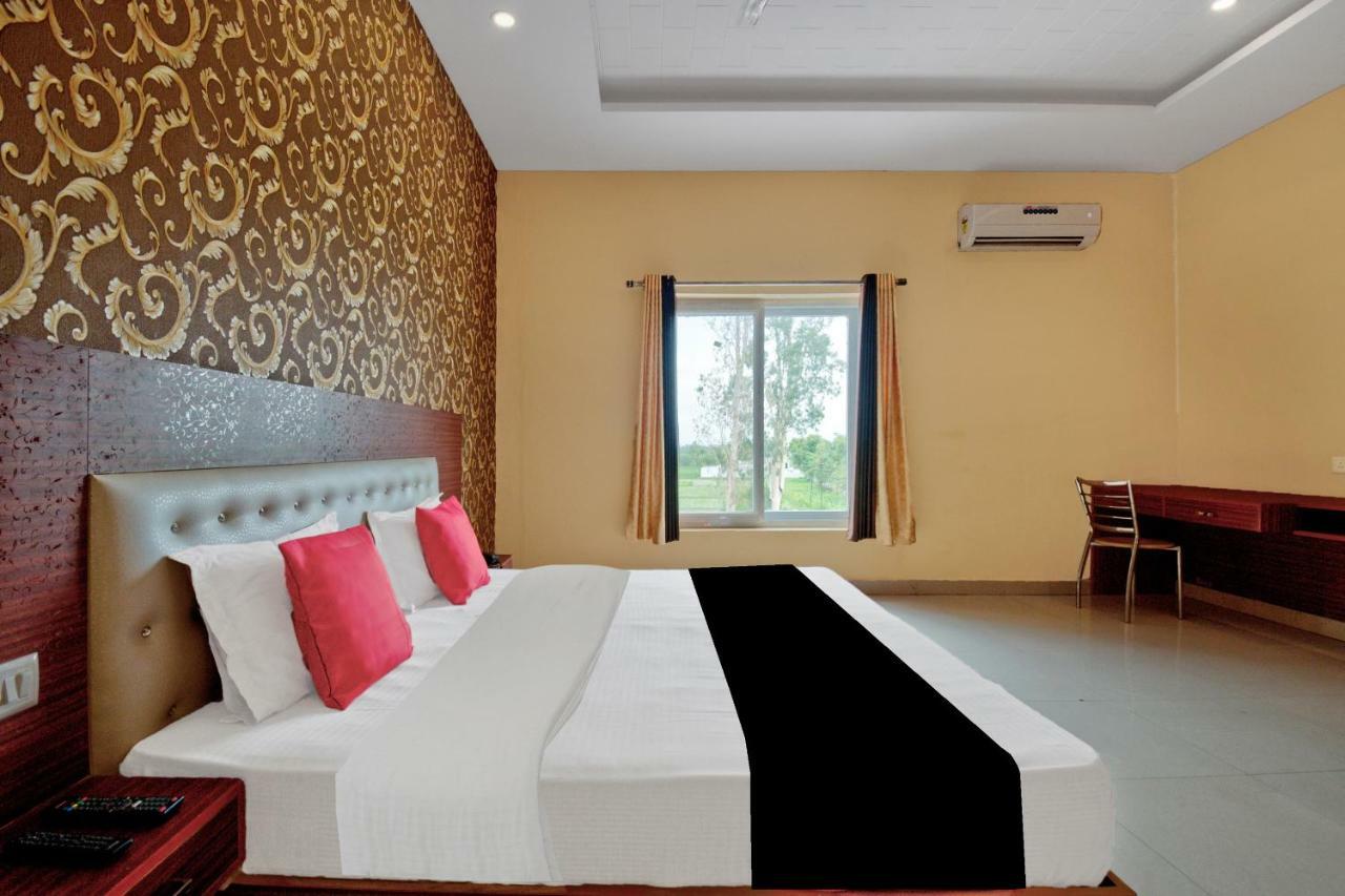 Capital O 40833 Maharaja Hotel & Restaurant Kashipur Екстер'єр фото