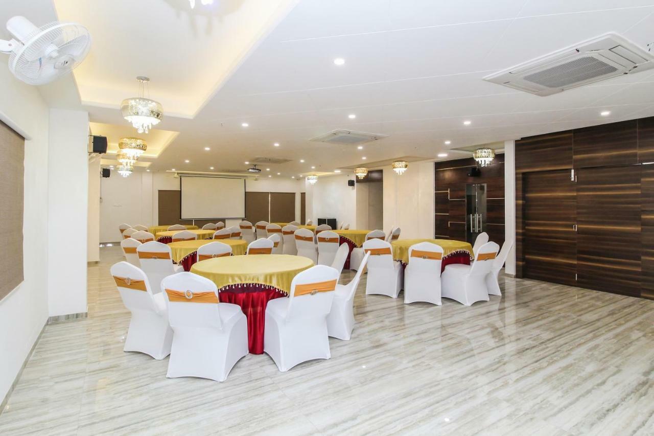 Capital O 40833 Maharaja Hotel & Restaurant Kashipur Екстер'єр фото
