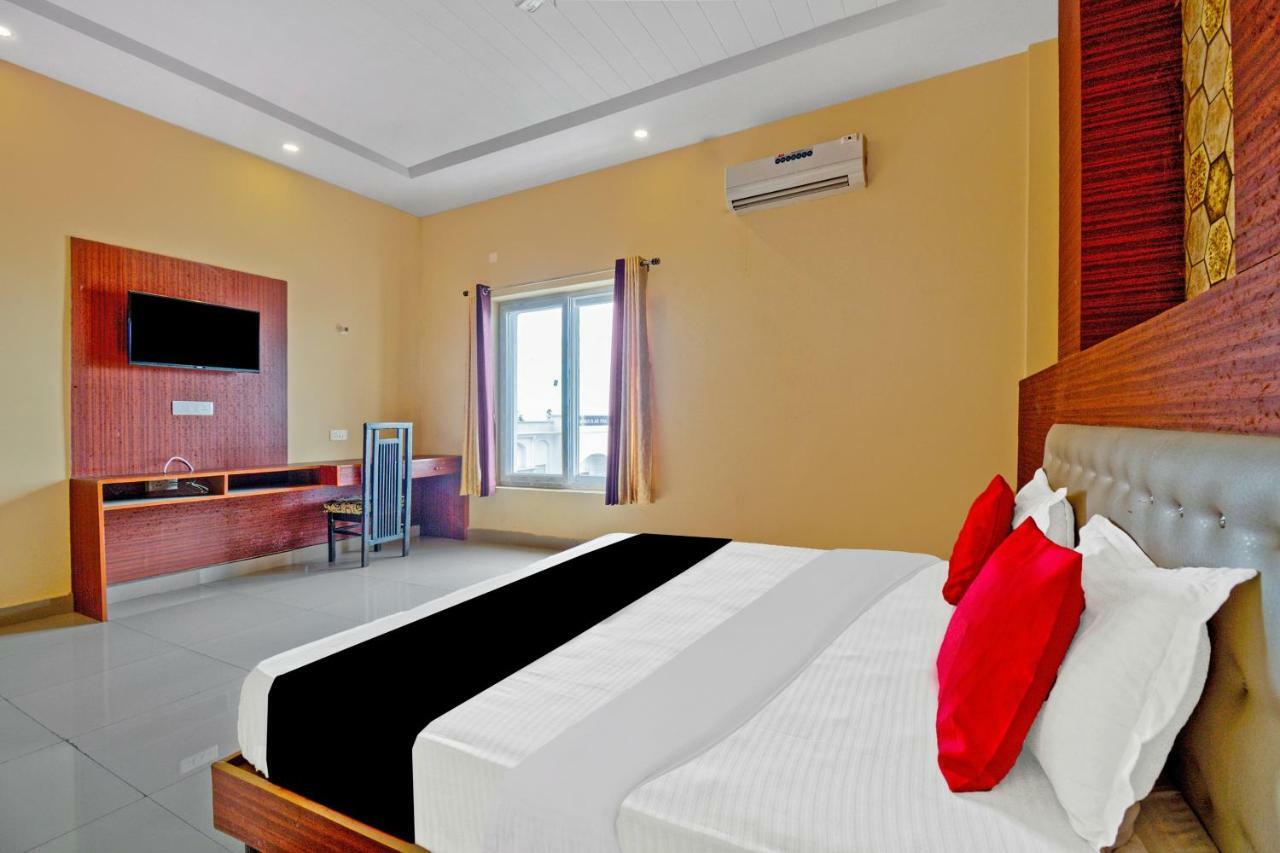 Capital O 40833 Maharaja Hotel & Restaurant Kashipur Екстер'єр фото