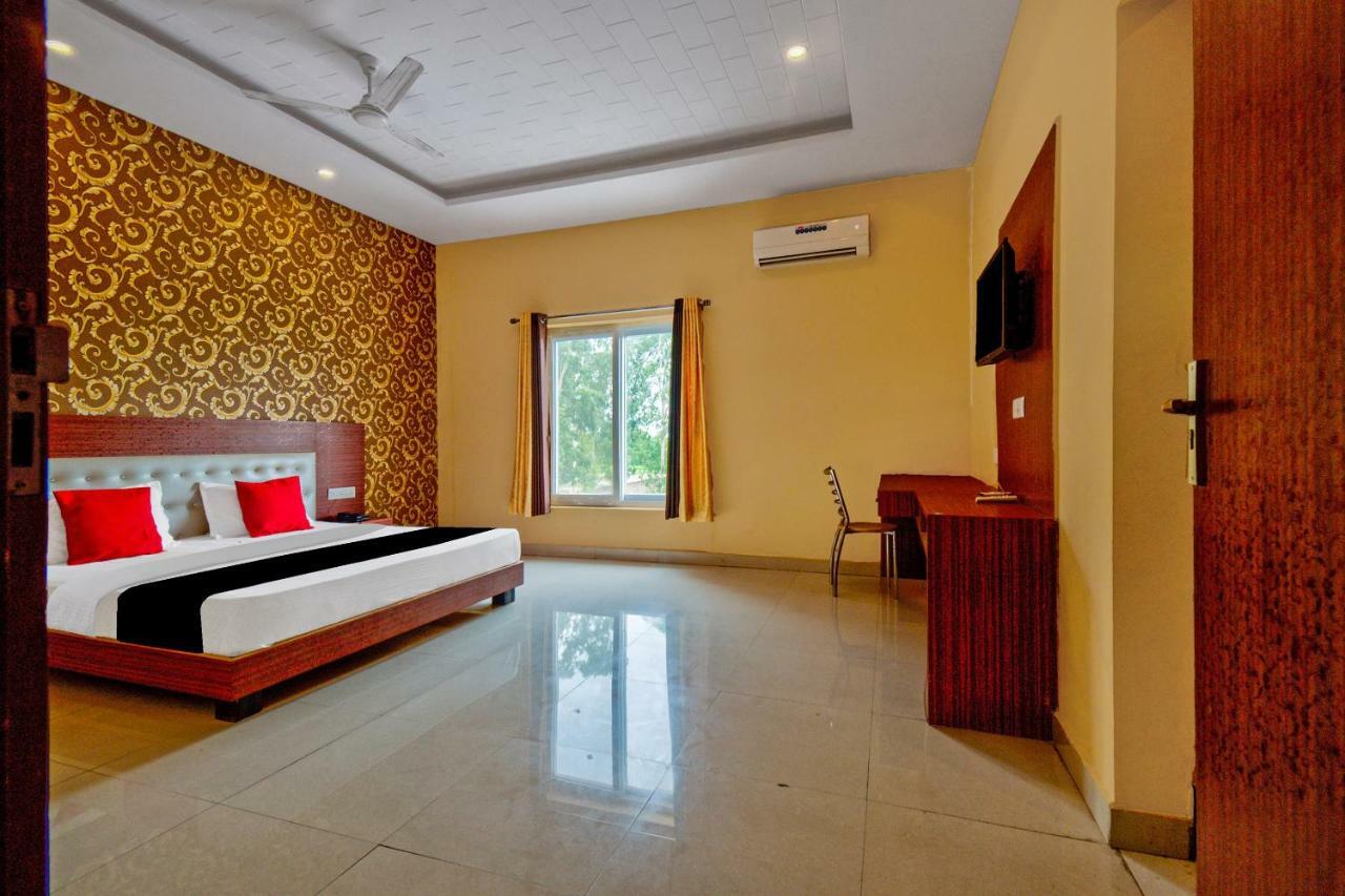 Capital O 40833 Maharaja Hotel & Restaurant Kashipur Екстер'єр фото