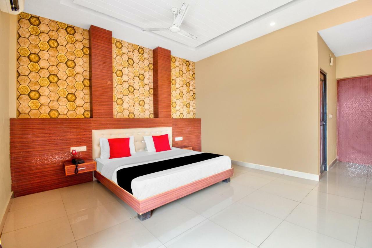 Capital O 40833 Maharaja Hotel & Restaurant Kashipur Екстер'єр фото
