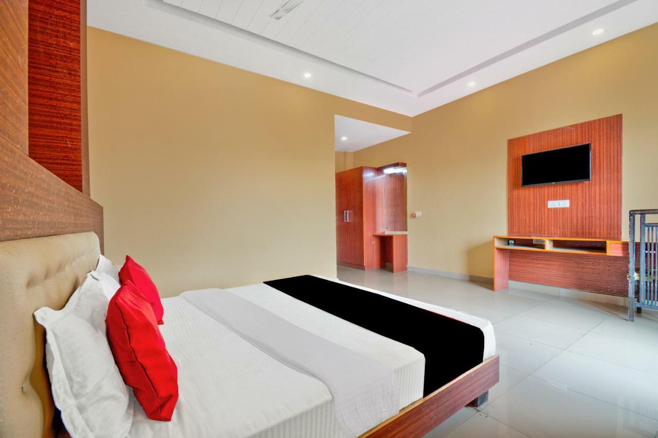 Capital O 40833 Maharaja Hotel & Restaurant Kashipur Екстер'єр фото